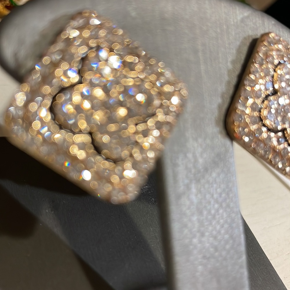 New bling gold statement earrings - Picture 2 of 3